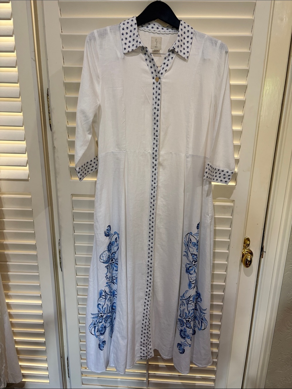 Joie Cream and Black And Blue Women's Dress - Size M. NWOT